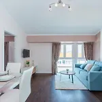Retro Rooms
